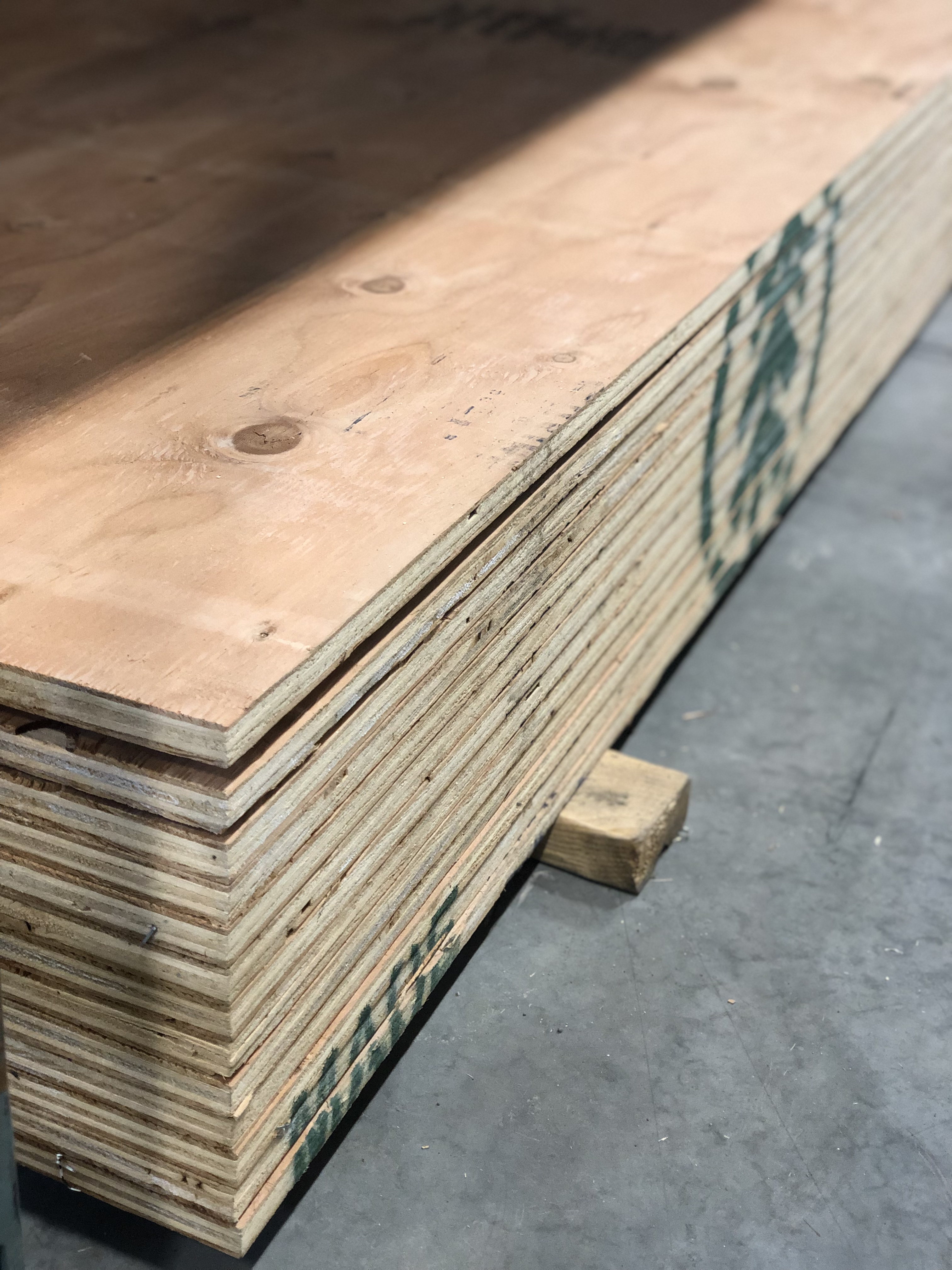 What Is Fire Retardant Plywood and Its Uses